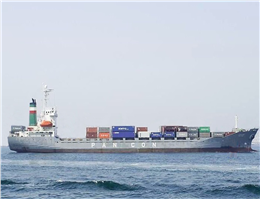 پهلوگیری بزرگترین کشتی کانتینری  در بندر خرمشهر 