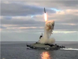آزمایش موشک در دریای خزر/عکس