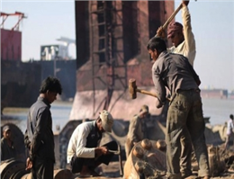 Worker Dies at Bangladeshi Shipbreaking Yard