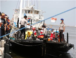 افزایش قربانیان حادثه آتش سوزی قایق در اندونزی