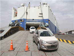 تخلیه بیش از سه هزار خودرو خارجی در بندر خرمشهر 