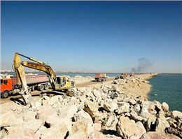 ساخت پروژه مخرب در ساحل بندرعباس متوقف شد