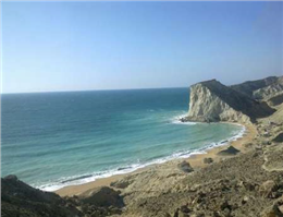 مکان یابی نقاط مستعد گردشگری در نوار ساحلی مکران 