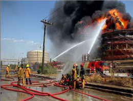 میزان خسارت آتش سوزی پتروشیمی ماهشهر برآورد شد
