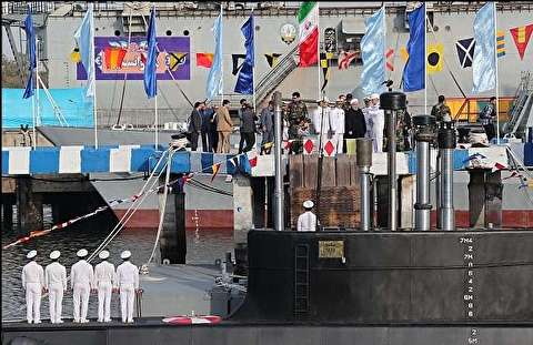 ساخت زیردریایی ها نشان توانمندی نیروی دریایی است