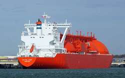 انتقال کشتی به کشتی گاز LNG میسر شد