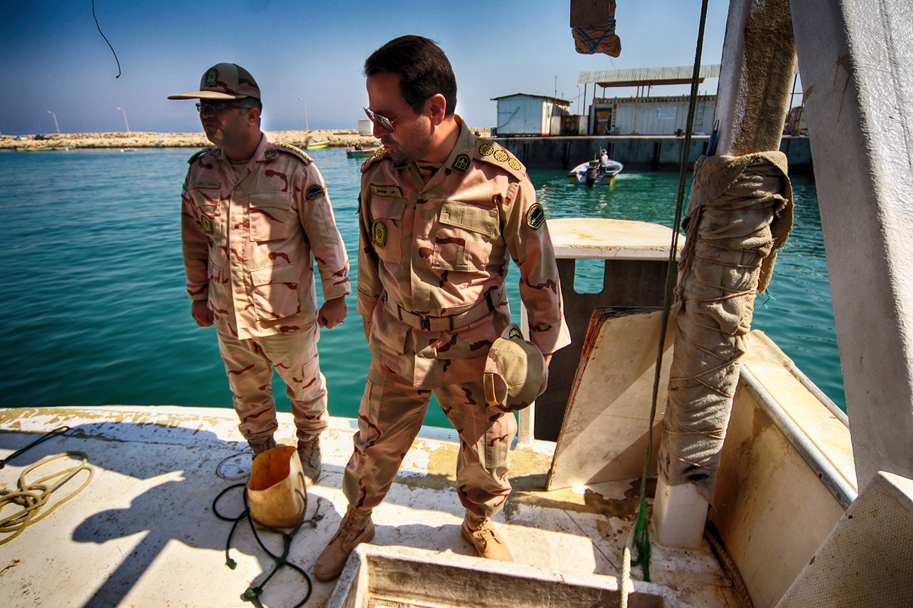 توقیف پنج تن صید دریایی غیر مجاز در خلیج فارس