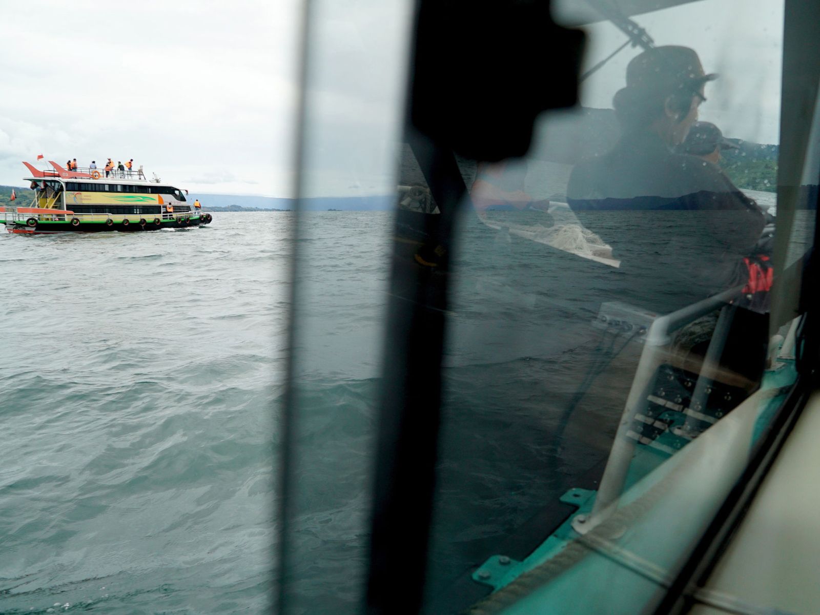 بیش از 128 مسافر در آب های اندونزی مفقود شدند