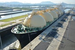 تصمیم جدید کانال پاناما برای ارتقاء ترانزیت LNG