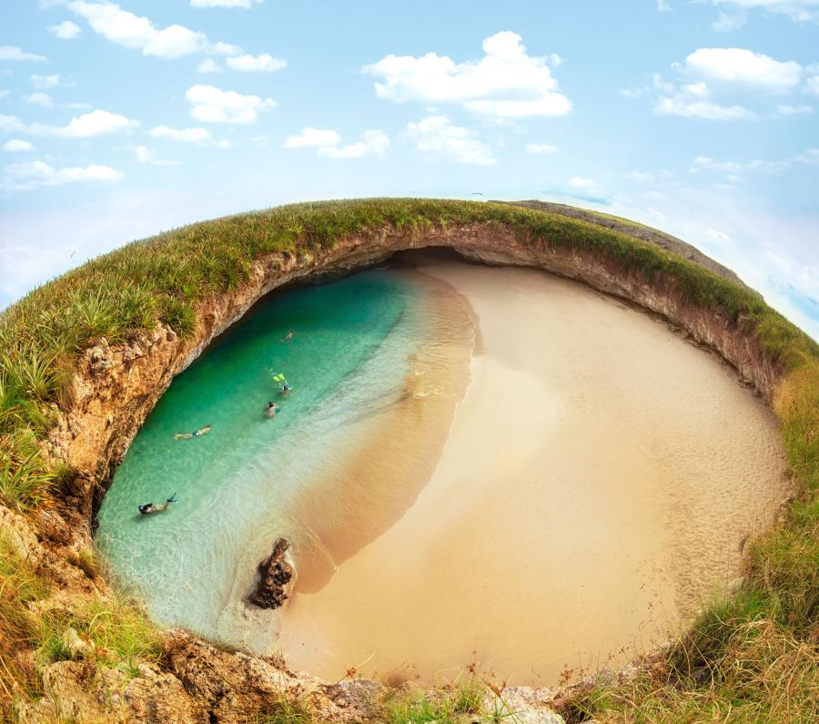 ساحل مخفی ماریتا، هنرمندانه ترین اثر یک بمب