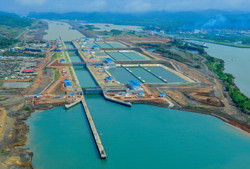 تعداد کشتی‌های عبوری آمریکا و چین از کانال پاناما کاهش می‌یابد