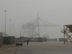 سواحل خوزستان در تیررس طوفان گرد و خاک/دریا مواج است