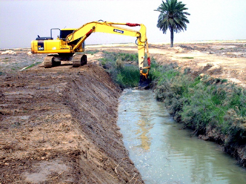 احداث سیل بند برای جلوگیری از ورود آب تالاب شادگان به آبادان