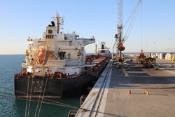 پهلوگیری بزرگترین کشتی محموله مواد اولیه در تاریخ بندر چابهار