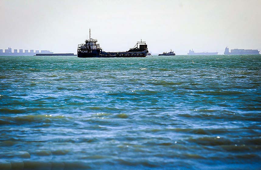 کاهش شوری خلیج فارس با ورود سیلاب ها به دریا