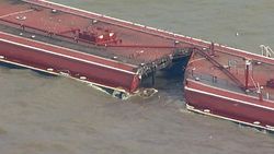تصادف یک فروند نفتکش در آبراه کشتیرانی هوستون آمریکا