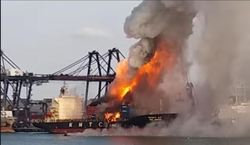 انفجار کشتی باری در تایلند