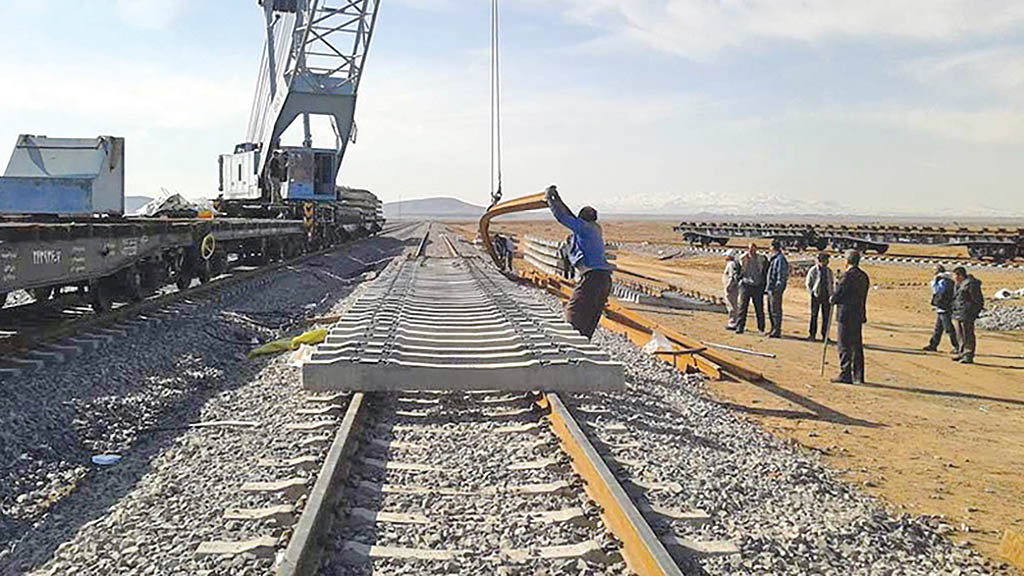 ایران خط آهن شلمچه - بصره را احداث می‌کند