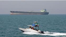 ایران نفتکش حامل سوخت قاچاق را توقیف کرد