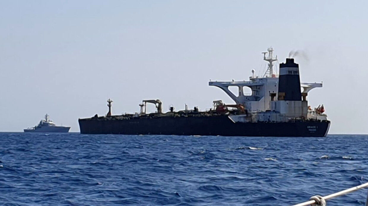 توقیف محموله سوخت قاچاق در آب‌های شمالی خلیج فارس