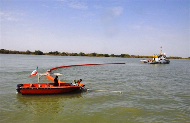 برگزاری تمرین مقابله با آلودگی دریا در بندر خرمشهر