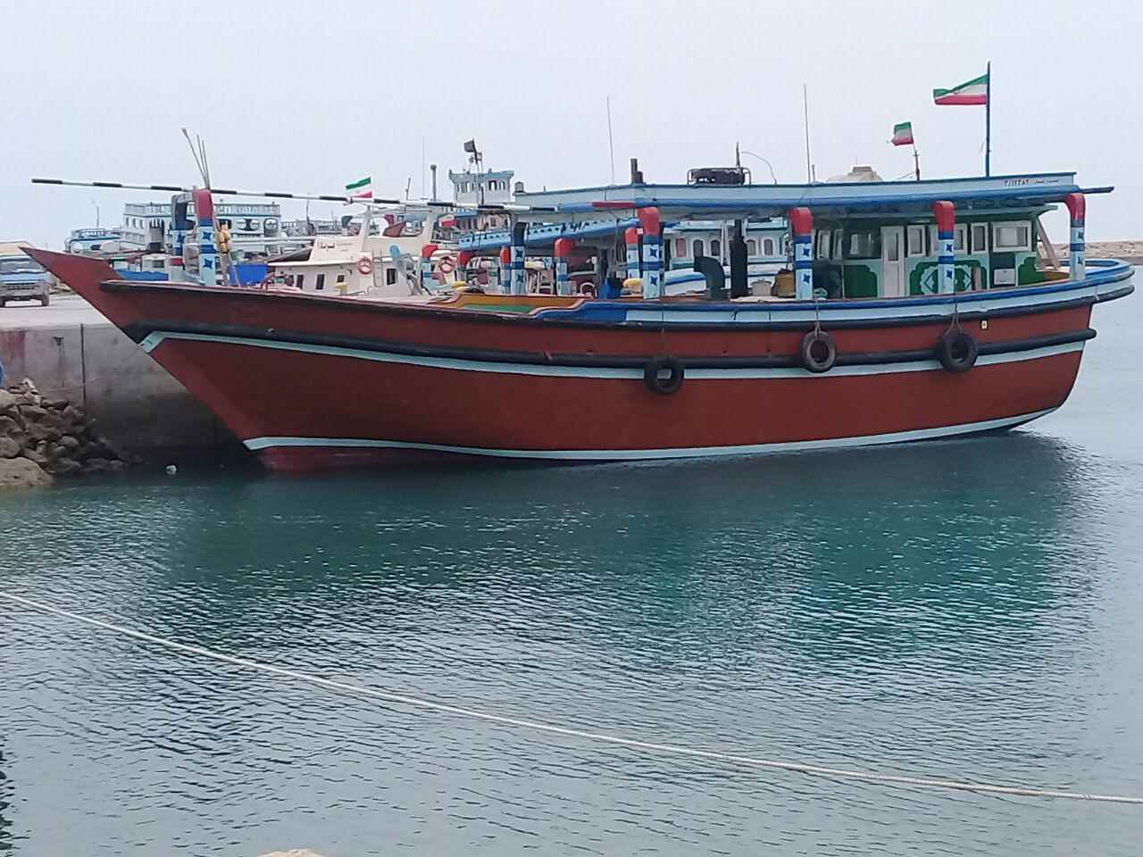 فعالیت غیرمجاز ۲۶۰۰ شناور صیادی در آب‌های خوزستان