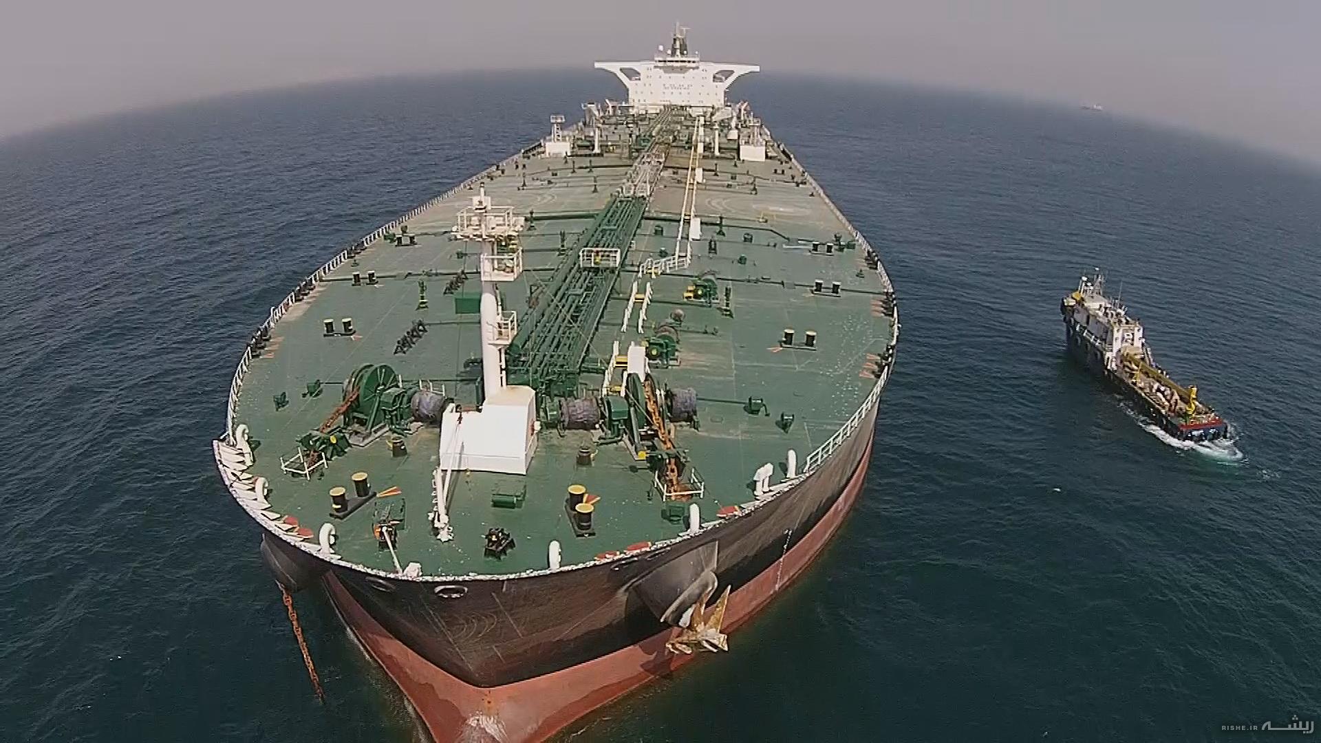 ذخیره ۱۶۰ میلیون بشکه نفت بر روی دریا به امید فروش گران‌تر
