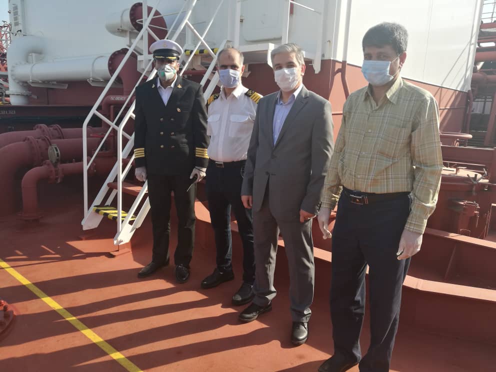 استقبال و تقدیر از کارکنان تانکر کشتیرانی اعزامی به ونزوئلا