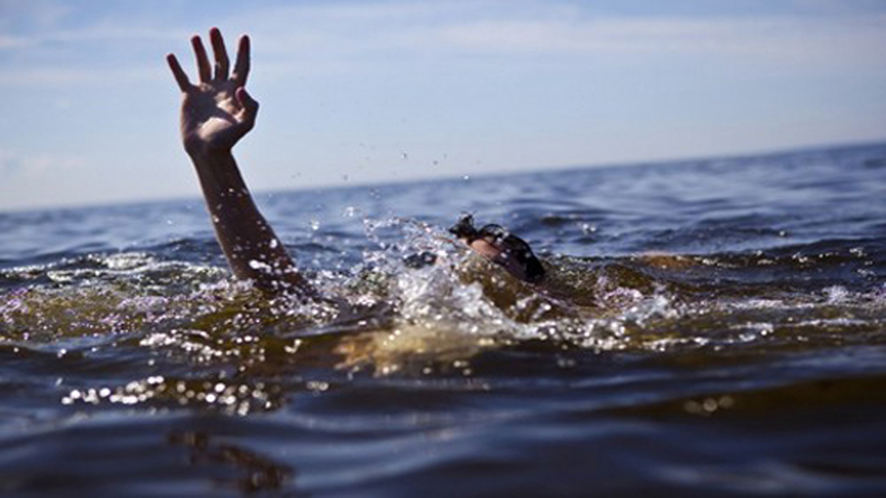غرق شدگان در آب‌های مازندران به ۵ نفر رسید/ کرونا؛ ورود گردشگران به دریا را کاهش داده است