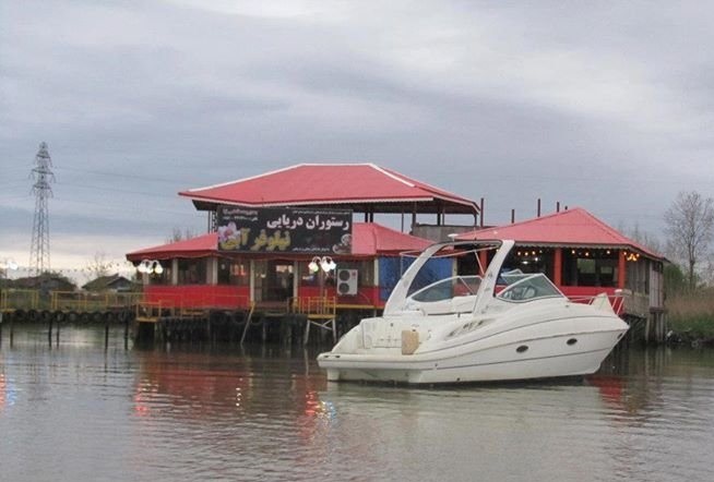 ساخت رستوران دریایی در سواحل مازندران