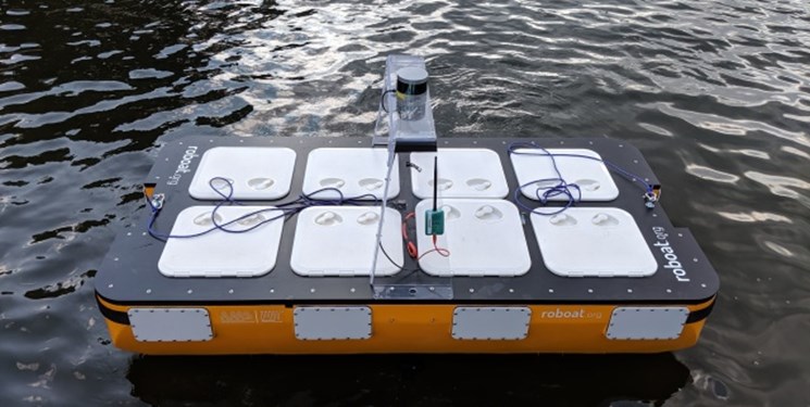 ساخت قایق رباتیک خودران برای حمل دو مسافر