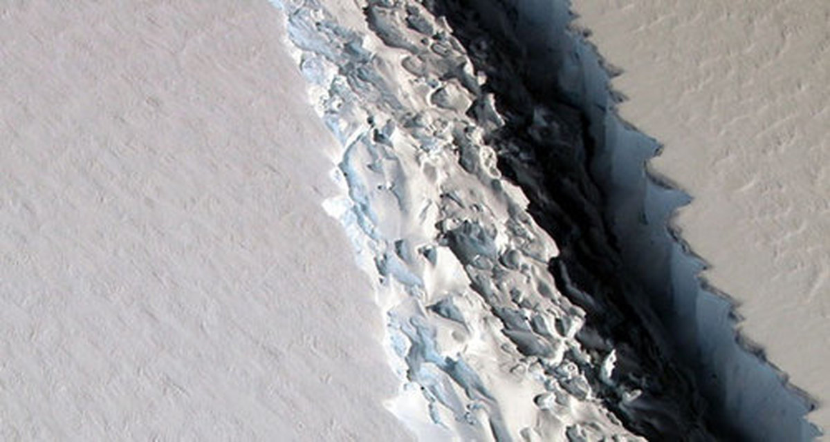 بزرگ‌ترین کوه یخی جهان از قطب جنوب جدا شد (+عکس)