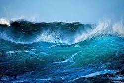 افزایش سرعت باد در مناطق دریایی؛ دریا متلاطم می‌شود
