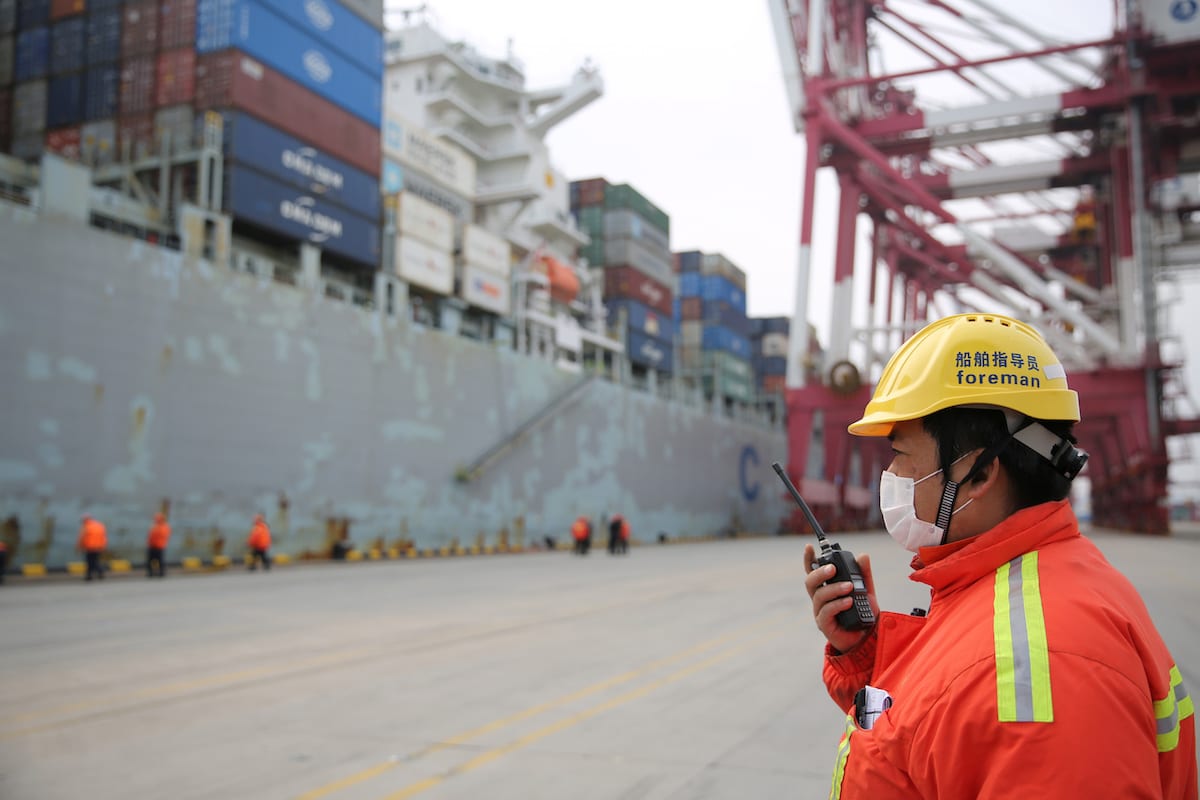 چین اقدامات ضد کرونا را برای دریانوردان و کارکنان بندری تعدیل کرد