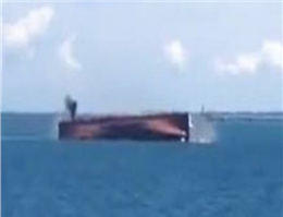 Indonesian-Bound Boat Capsizes off Sabah 