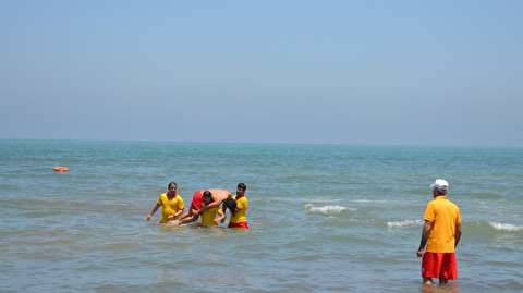 تعداد ناجیان غریق در سواحل گیلان افزایش یافت