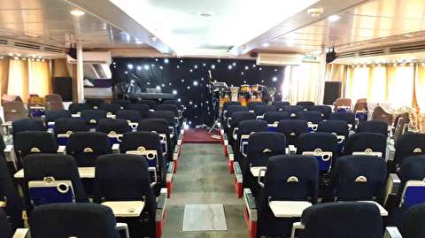 زیباسازی شناور‌های تفریحی کشتیرانی کیش