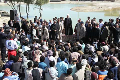 مشکلات مناطق سیل‌زده سیستان و بلوچستان را حل می‌کنیم