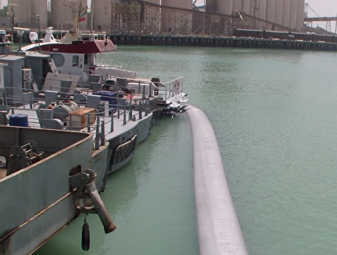 توقیف محموله سوخت قاچاق در آب‌های بندر هندیجان