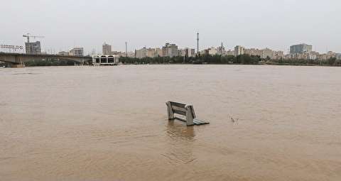 آثار طغیان کارون بر چهره اهواز