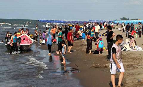 ارائه خدمات تفریحات دریایی به 240 هزار نفر در مازندران / رشد 73 درصدی ورود گردشگران خارجی