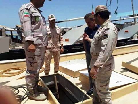 توقیف دو مخزن شناور سوخت در آبراه اروندرود