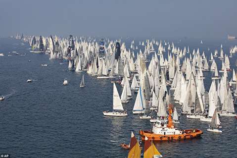 بزرگترین مسابقه قایقرانی جهان برگزار شد/ عکس