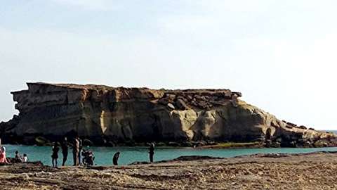 اعمال ممنوعیت ورود قشموندان به سواحل گردشگری جزیره