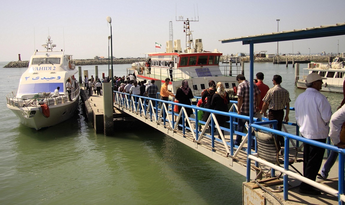 انجام ترددهای دریایی در مسیر  بوشهر به خارگ با 50 درصد ظرفیت