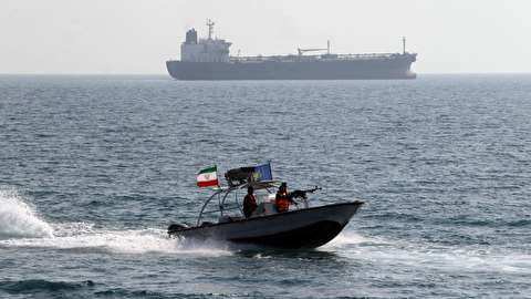 توقیف محموله سوخت قاچاق در آب‌های ماهشهر