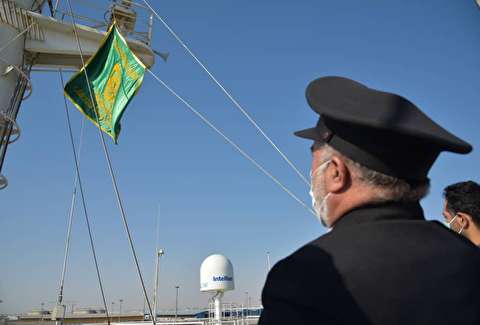 حضور کاروان «زیر سایه خورشید» بر روی کشتی اردوان