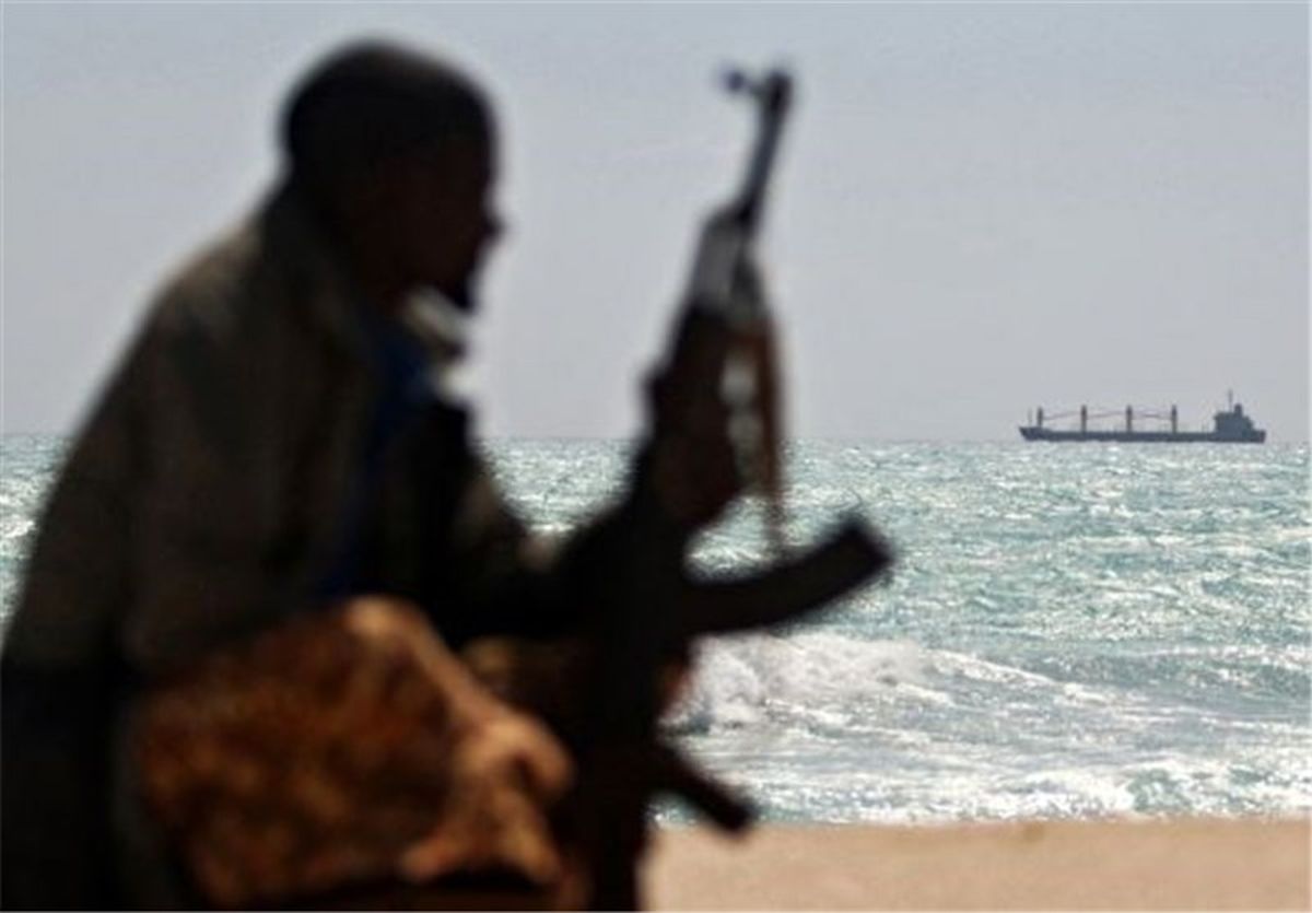 گروگان‌گیری دزدان دریایی در خلیج گینه