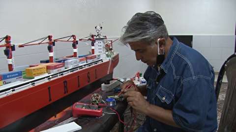 ساخت ماکت‌های زیبای کشتی با استفاده از مواد بازیافتی(+ فیلم)