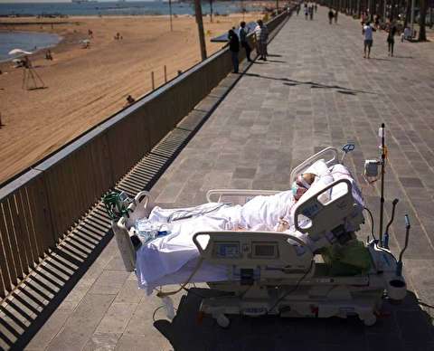 سفر به سواحل بارسلونا برای بهبودی بیماران مبتلا به کووید ۱۹